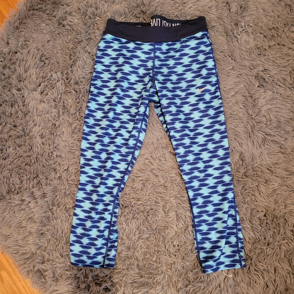 Women's Nike workout capris